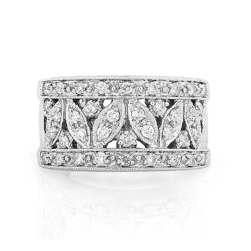 Rhinestone - Embellished Fashion Rings in Silver - Tone Metal for a Glamorous Touch1/2ct.tw Diamond Fashion Floral Ring