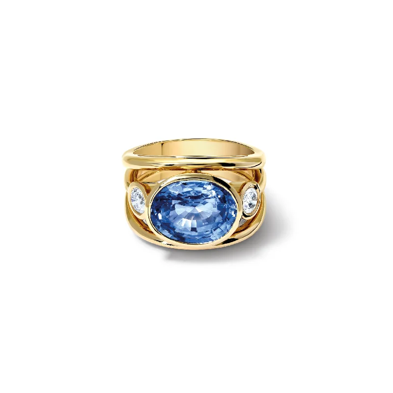 Signature - Design Engagement Rings with a Brand - Exclusive Pattern and Premium DiamondsAeneus Roman Ring 18ct Yellow Gold - Sapphire & Diamond