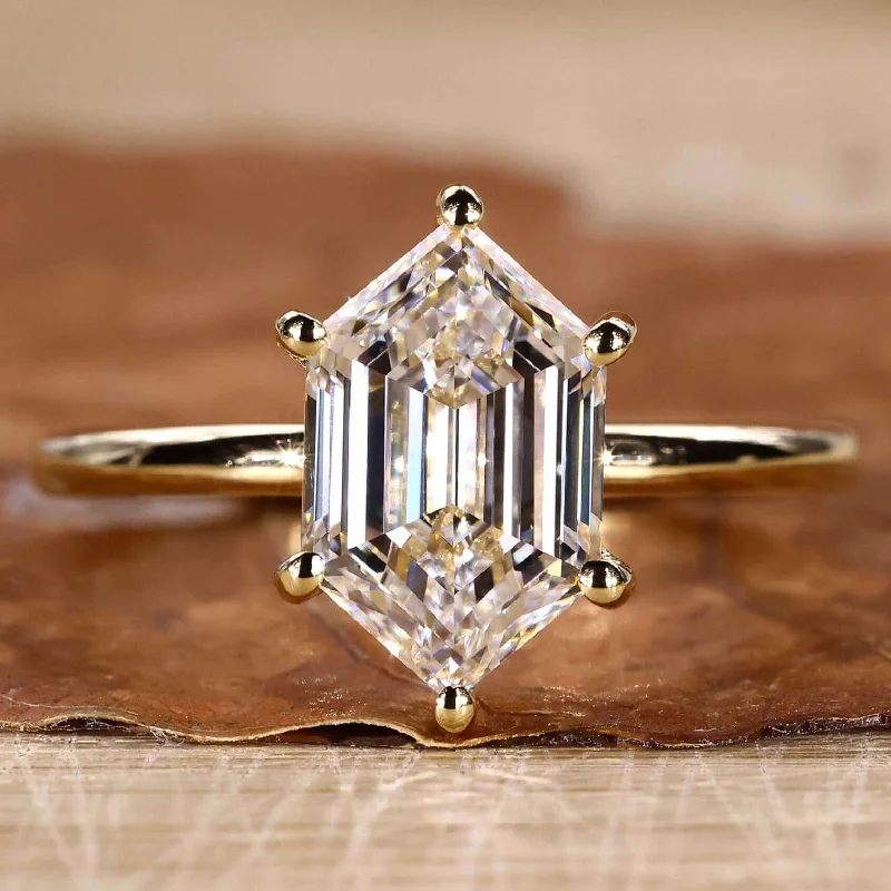 Pear - Shaped Engagement Rings in Yellow Gold with a Diamond - Encrusted BandHexagon Step Cut Lab Grown Diamond Solitaire Engagement Ring