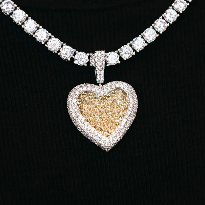 Adjustable length necklaces for versatilityCanary Diamond Baguette Heart Pendant